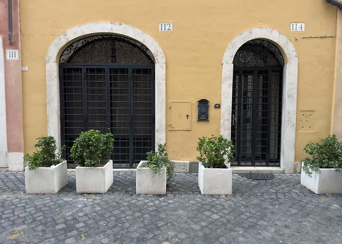 Via Giulia Charming Atelier Rome